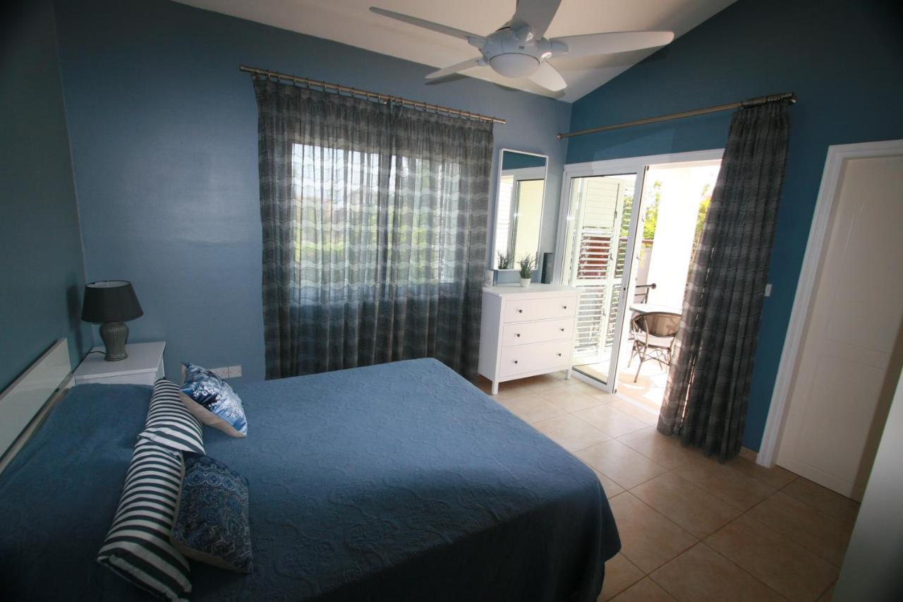 Beach Villa Sofia เนโอโชริโอ ภายนอก รูปภาพ