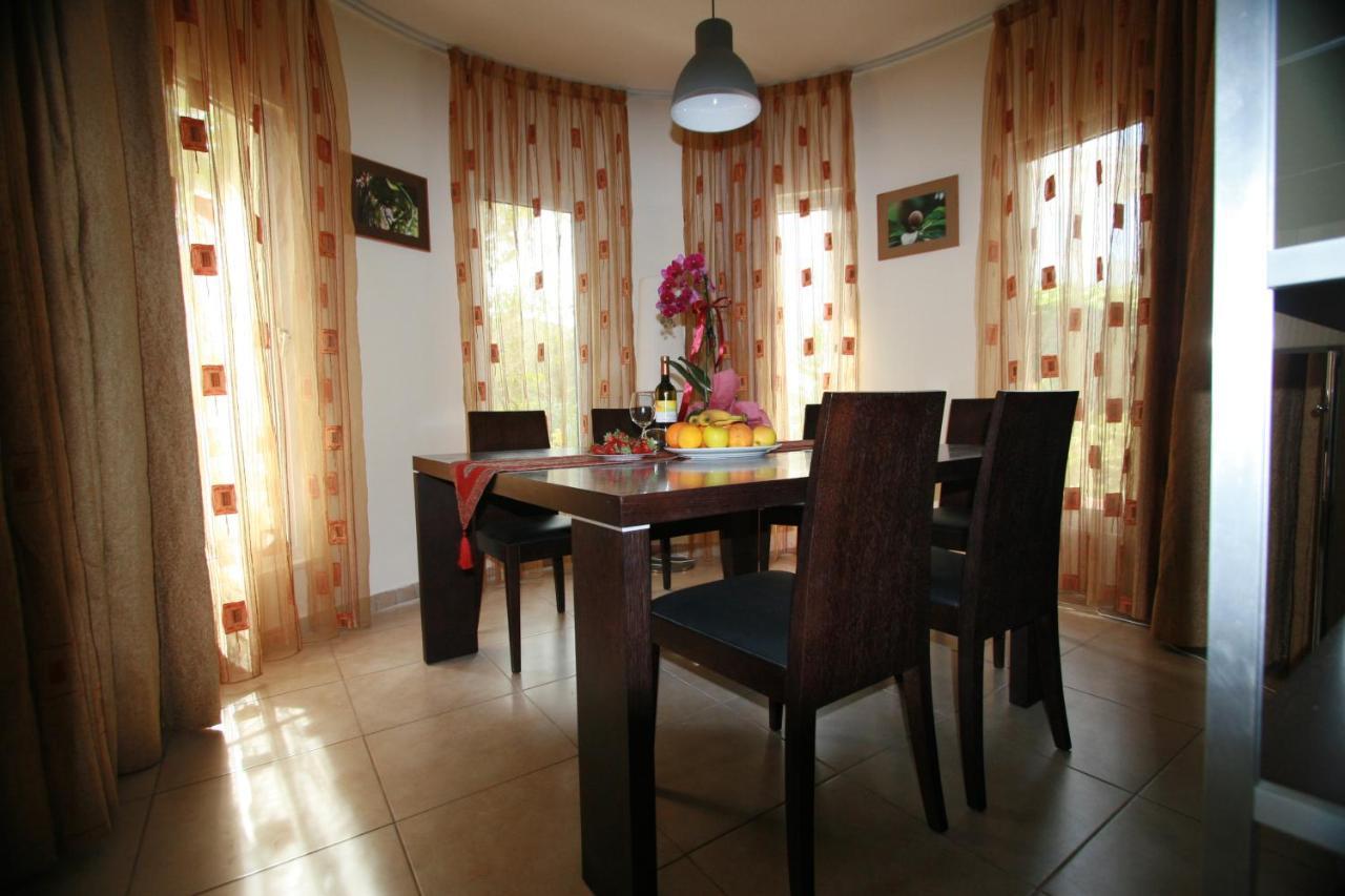 Beach Villa Sofia เนโอโชริโอ ภายนอก รูปภาพ