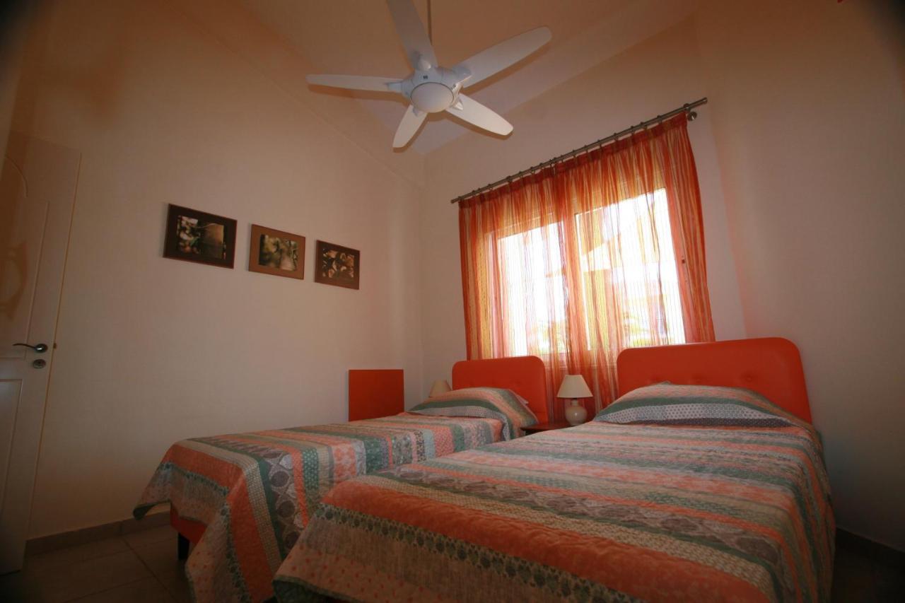 Beach Villa Sofia เนโอโชริโอ ภายนอก รูปภาพ