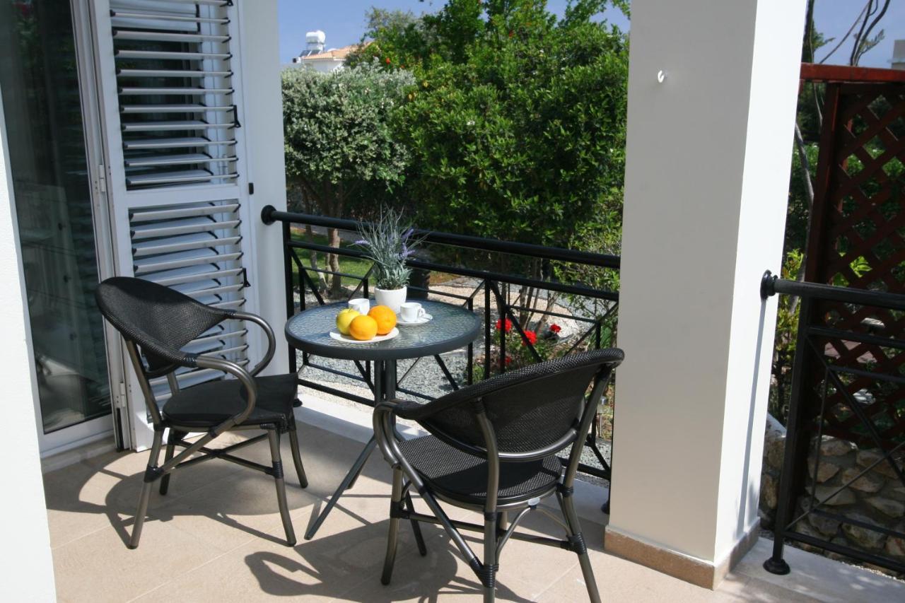 Beach Villa Sofia เนโอโชริโอ ภายนอก รูปภาพ